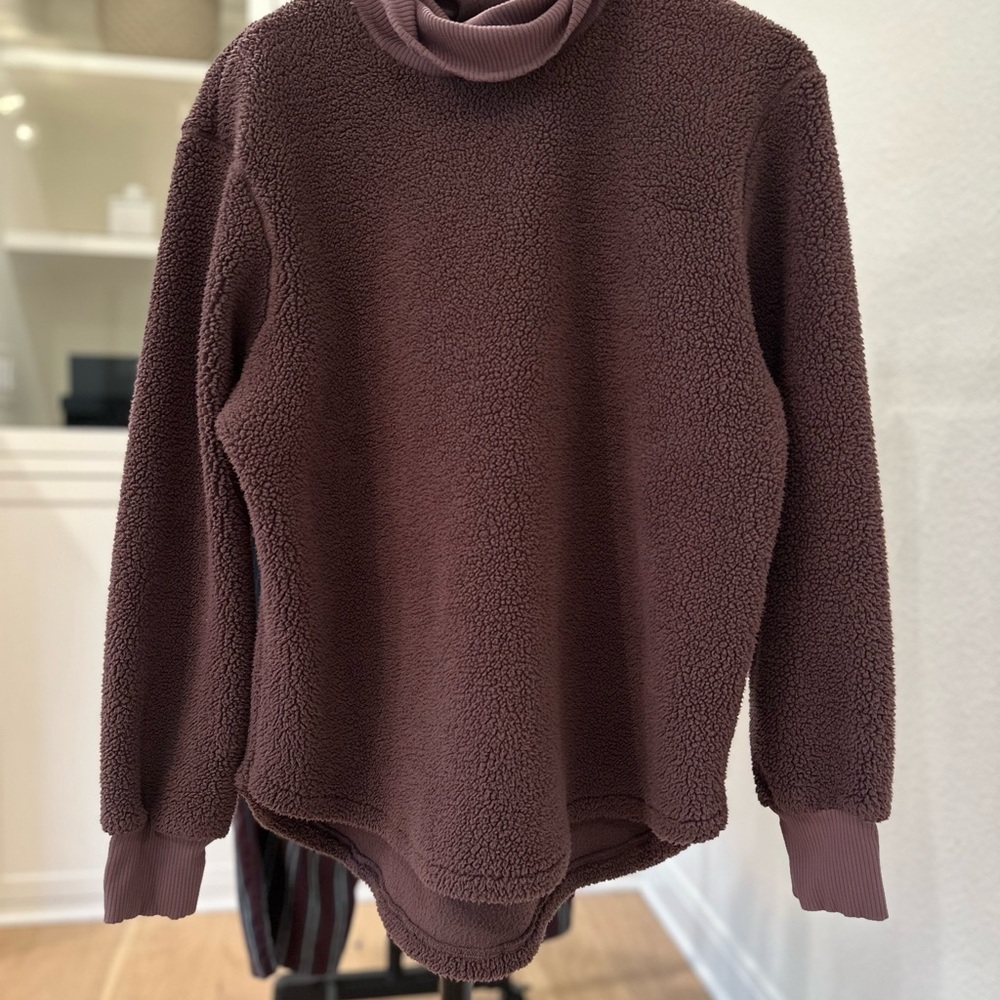 Teddy Sherpa Cozy Jockey Ladies Turtleneck Sweater in Rich Brown